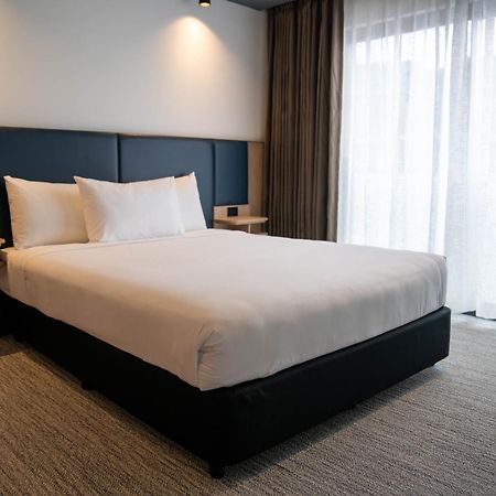 Value Suites Penrith Esterno foto