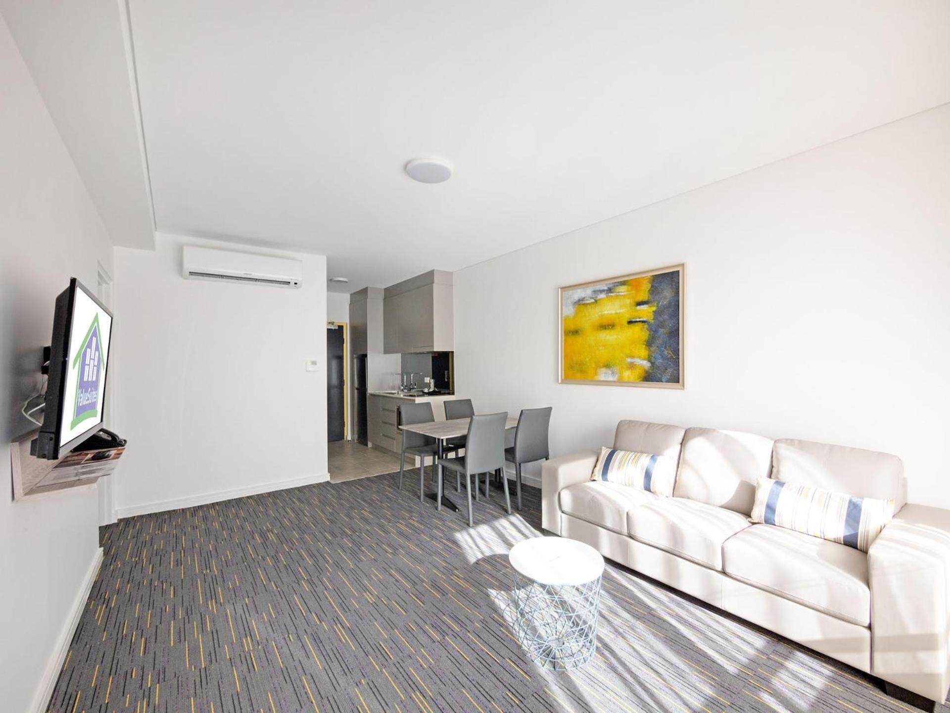 Value Suites Penrith Esterno foto