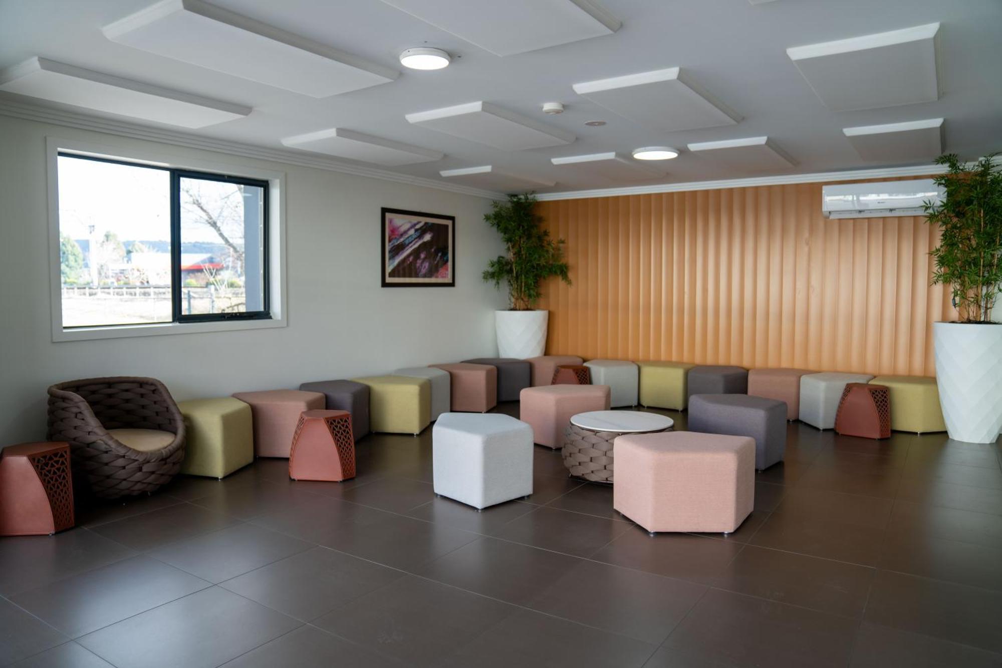Value Suites Penrith Esterno foto