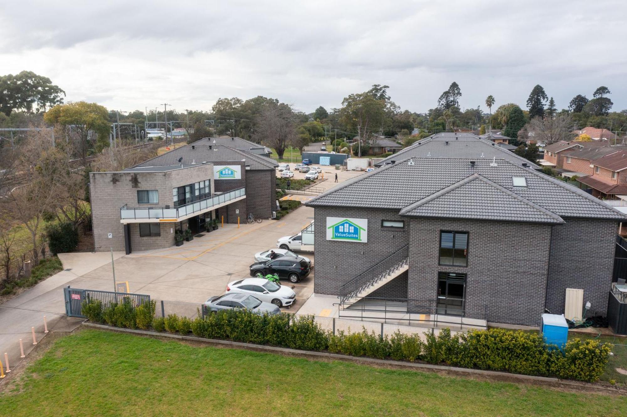 Value Suites Penrith Esterno foto