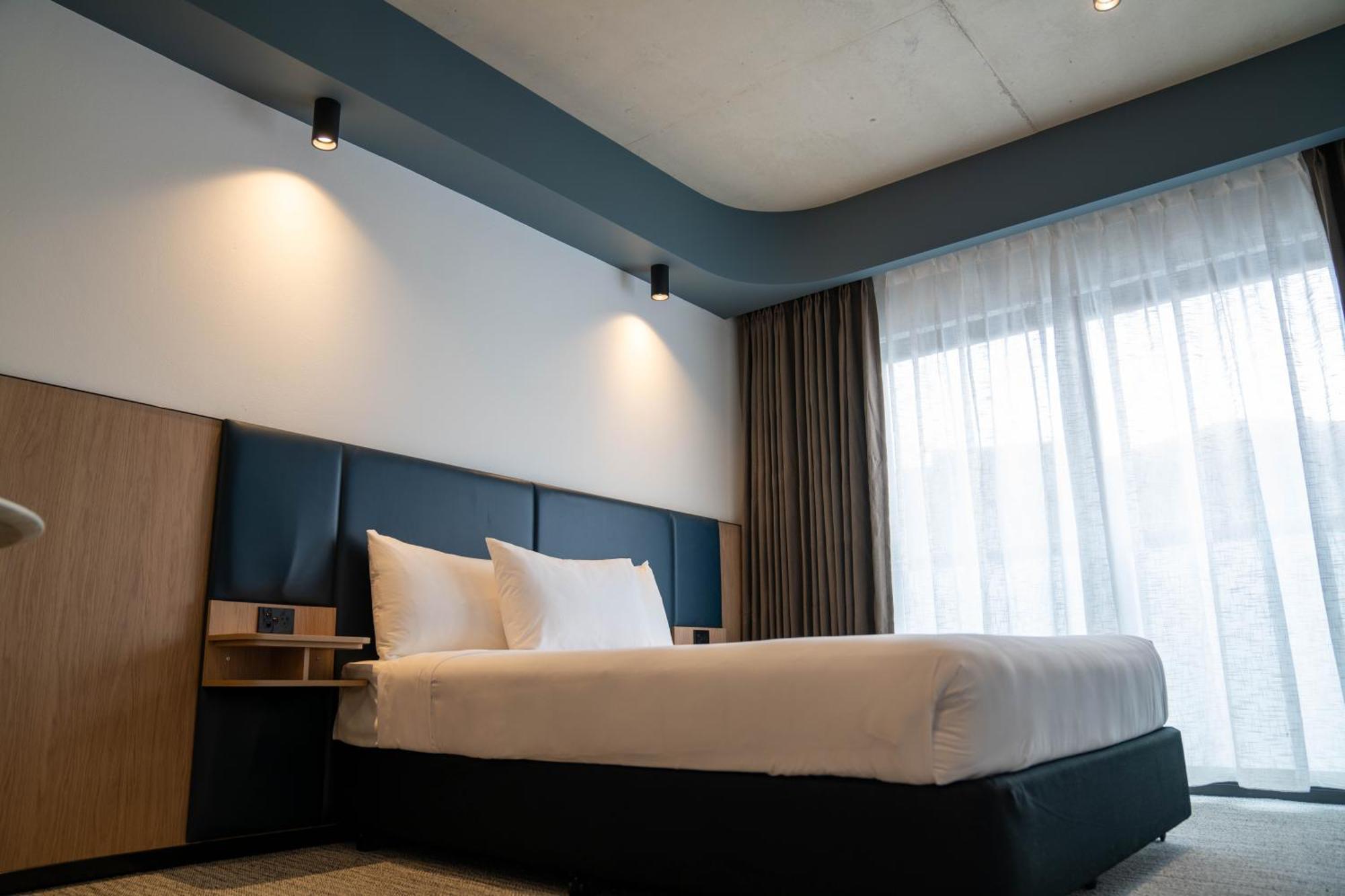 Value Suites Penrith Esterno foto