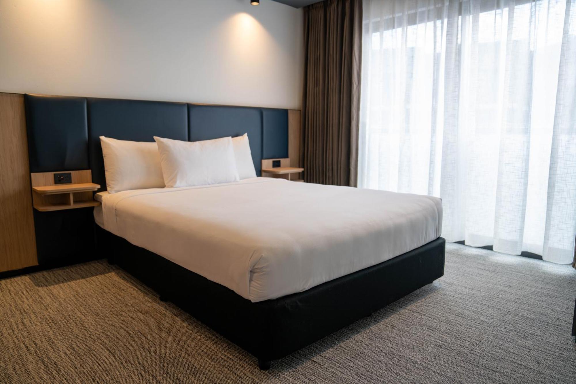 Value Suites Penrith Esterno foto