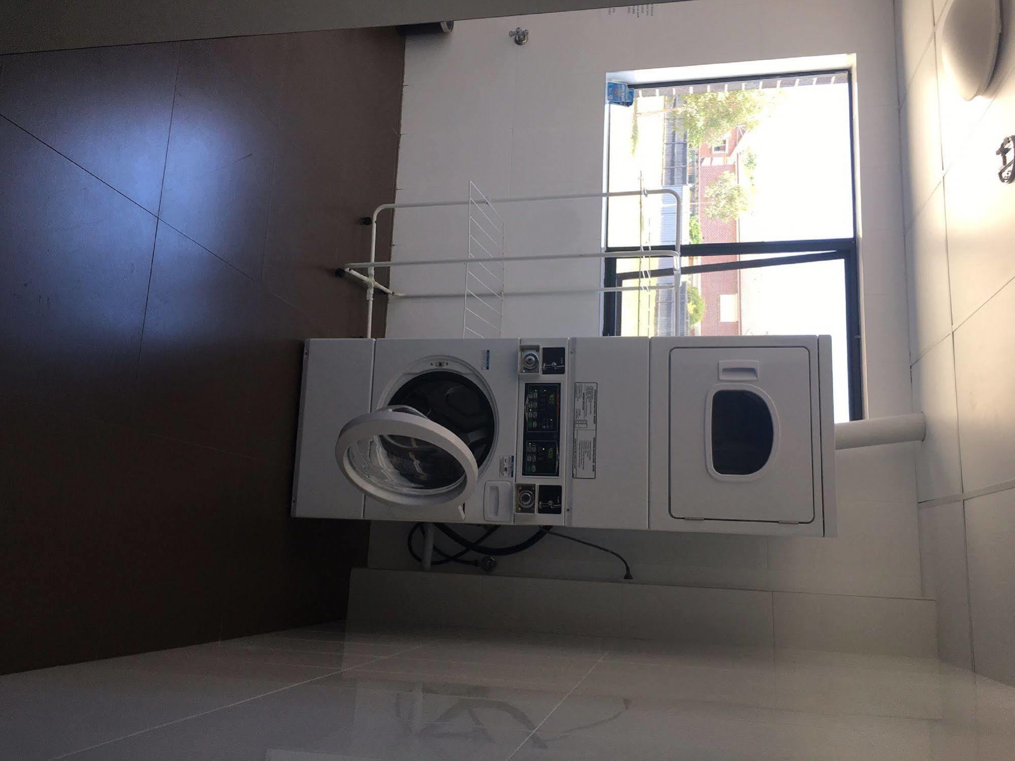Value Suites Penrith Esterno foto